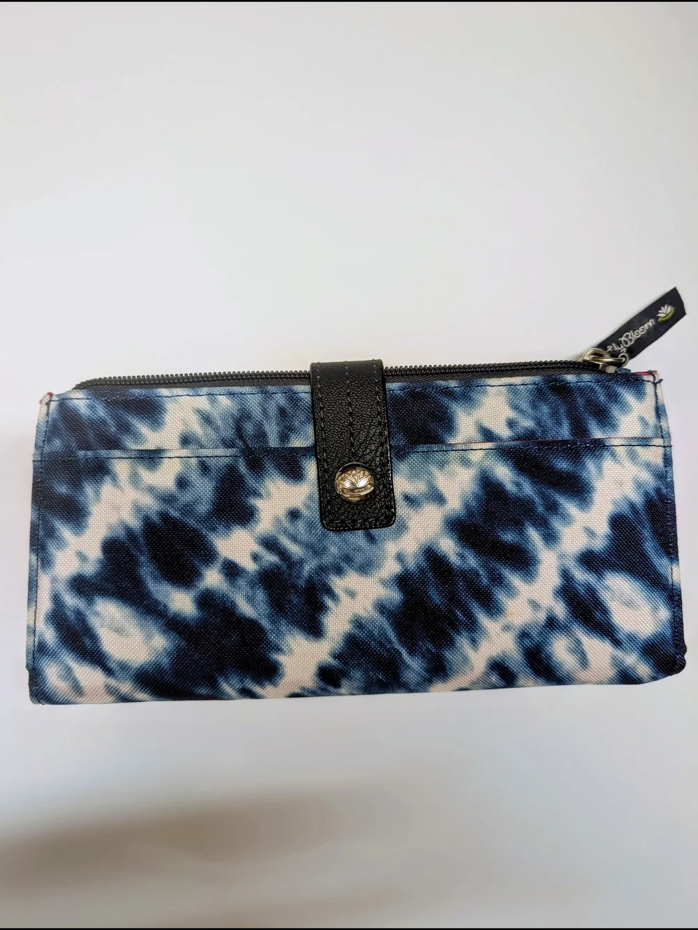 Lily Bloom Tie-Dye Blue Convertible Wallet Clutch Snap Closure Pink Interior